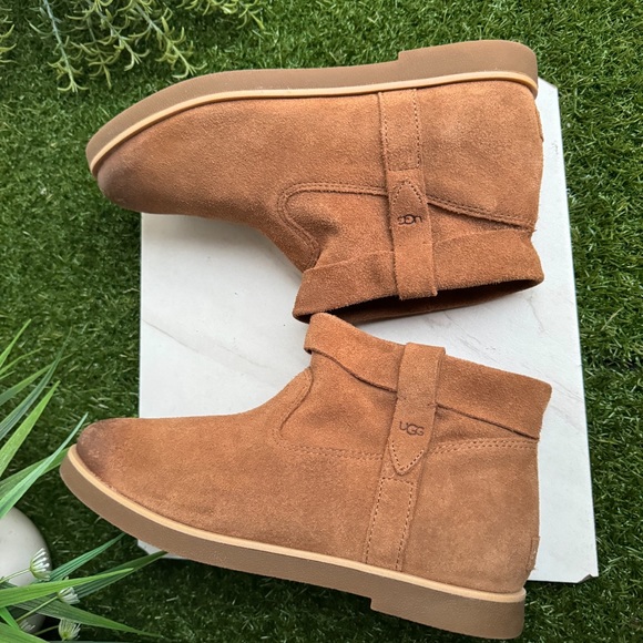 UGG JOSEFENE Cuff Chestnut winter boots size 9 - Picture 10 of 11